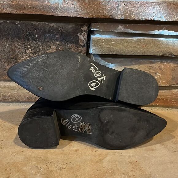 Oak Black Suede Point Toe Ankle Boots - Picture 8 of 9